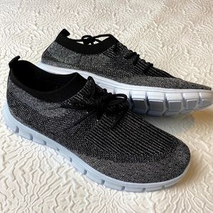 Low Top Sneakers | Grey Metallic Detail